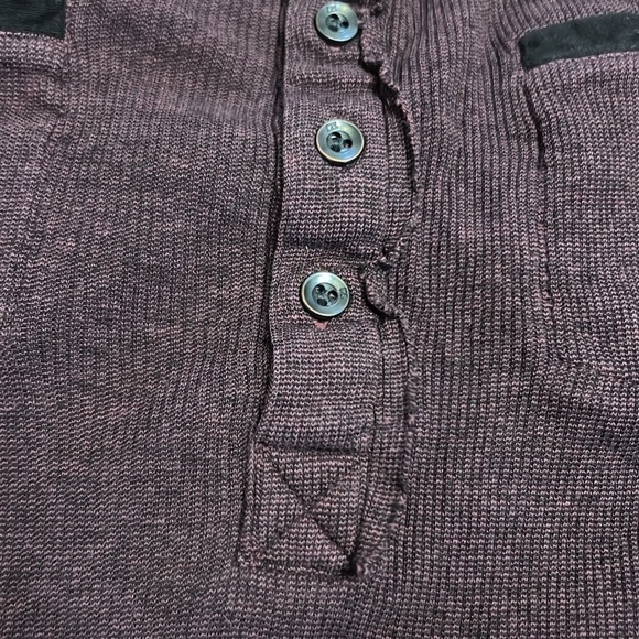 Cutter & Buck Distressed Henley Men’s Ribbed Knot Long Sleeve sz L Maroon - Picture 4 of 11